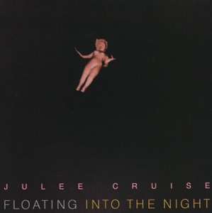 Hoes van Floating Into the Night