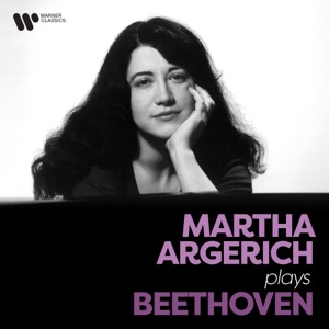 Hoes van Martha Argerich plays Beethoven