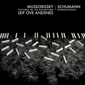 Cover of Mussorgsky: Pictures at an Exhibition / Schumann: Kinderszenen