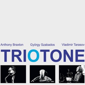 Hoes van Triotone