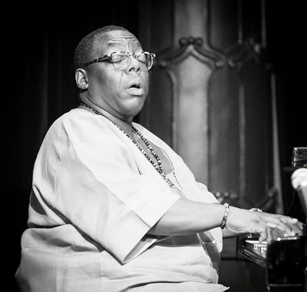 Cyrus Chestnut