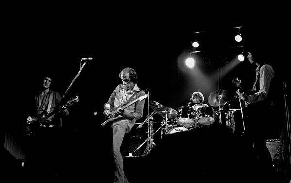 Dire Straits