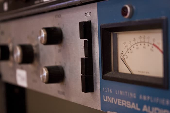 Compressor (1176)