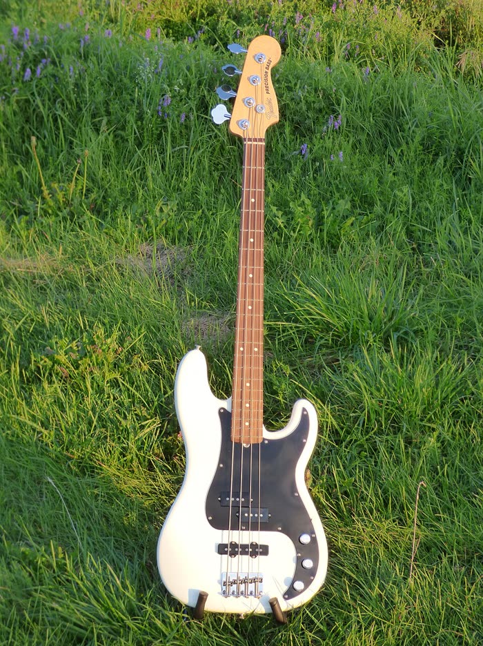 Fender Precision Bass